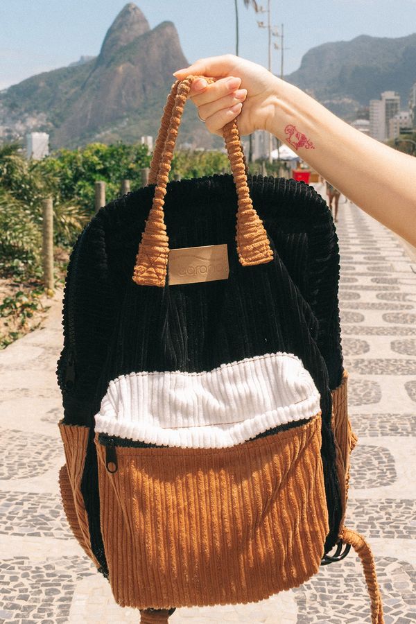mochila mel maia